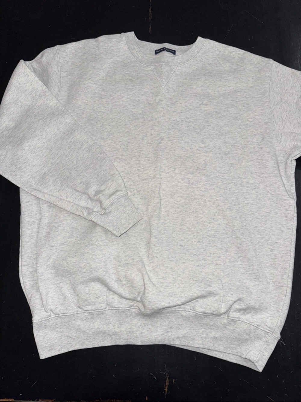 brandy melville light gray crew neck sweatshirt. one size. like new.